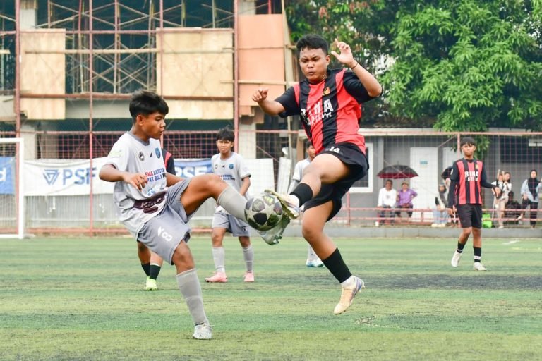 Grogi di Laga Perdana, Bina Taruna dan Bina Mutiara Berbagi Poin