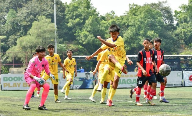Bina Taruna  Menang Telak 4-0 atas Tunas Indonesia di Liga Soeratin U-15 Jakarta