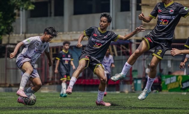 Hancurkan Toyo Haryono FC 5-1, Bina Mutiara Kunci Gelar Juara Paruh Musim Liga Soeratin U-15
